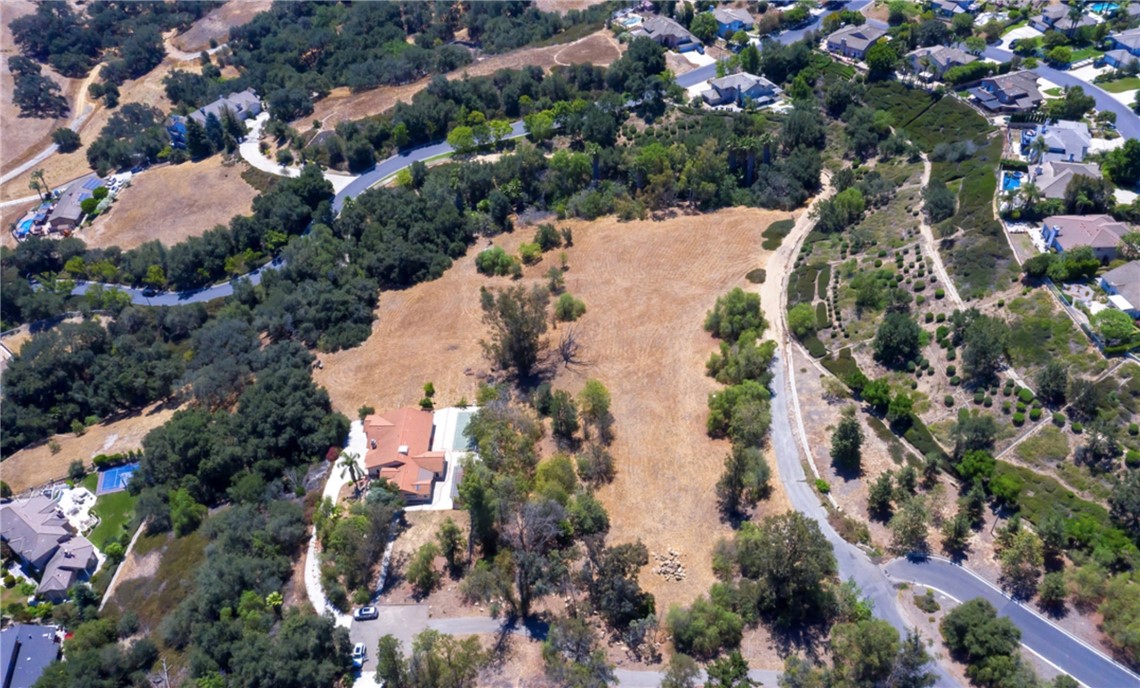 2294 Old Carbon Canyon Road Property Photo 11