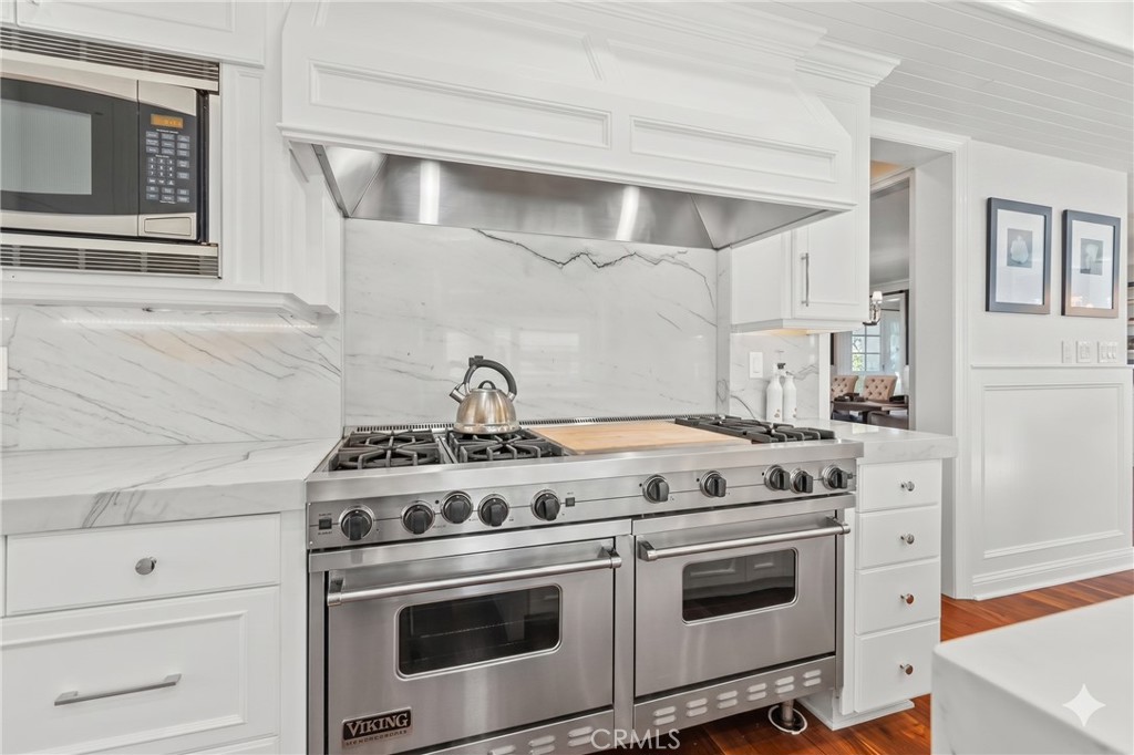 2401 Clay Property Photo 8