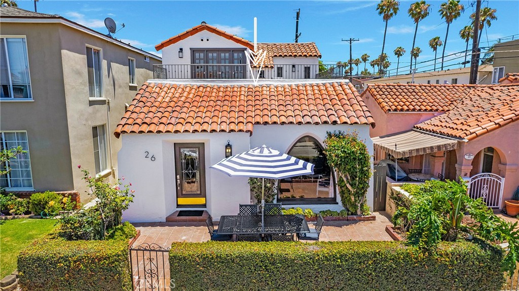 26 La Verne Property Photo 1