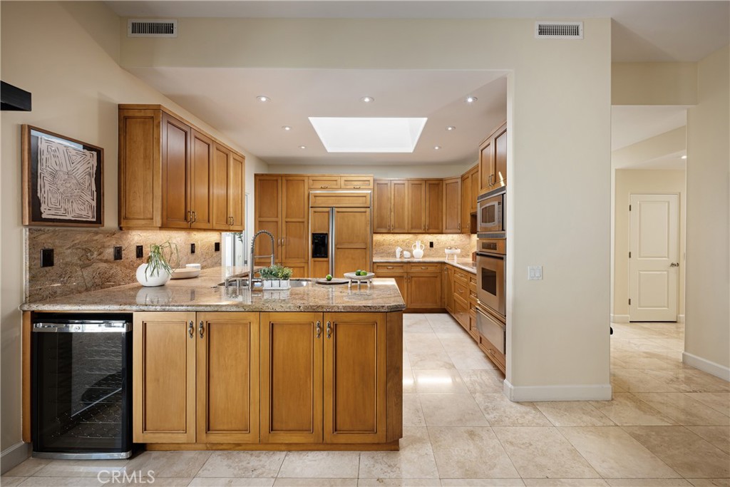 15 Beachcomber Property Photo 4
