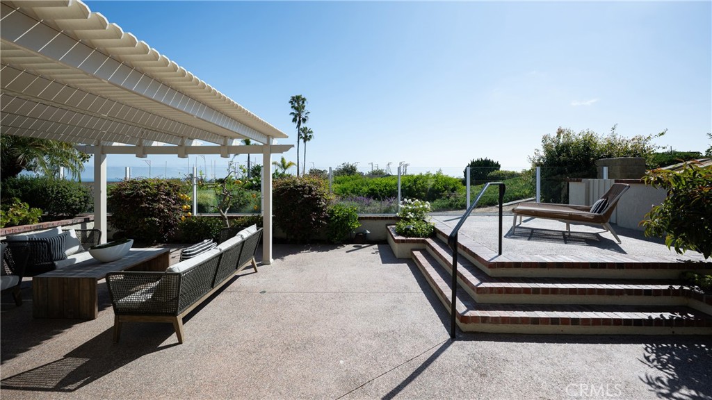 15 Beachcomber Property Photo 20