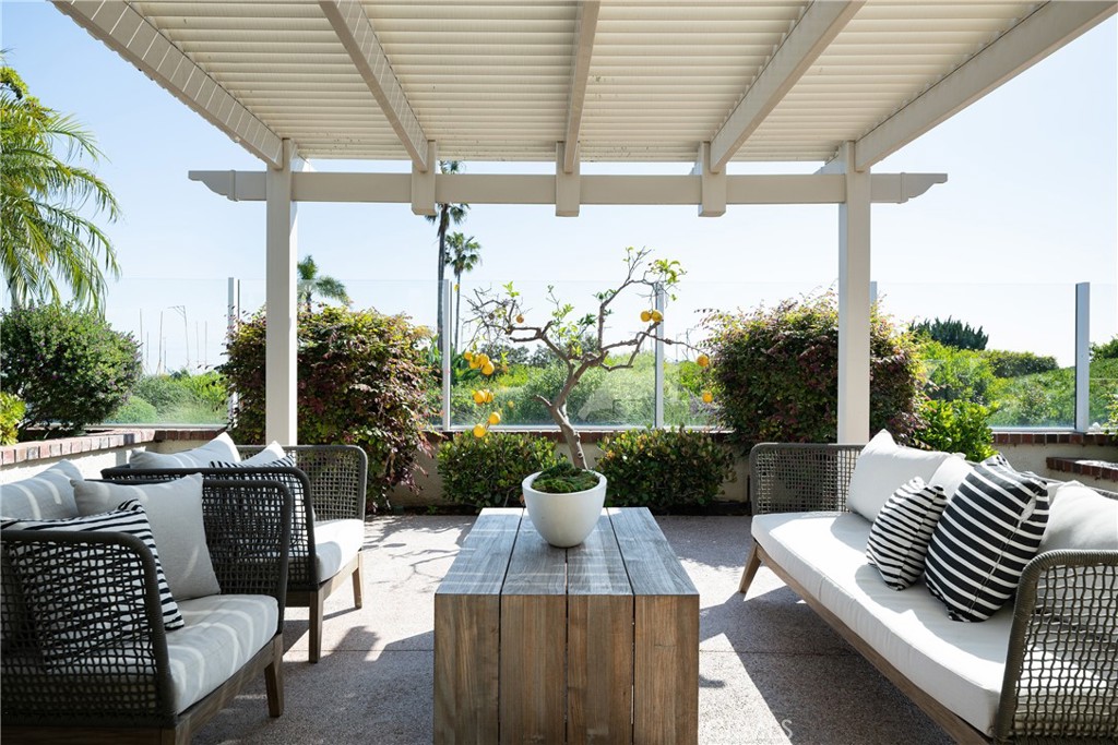 15 Beachcomber Property Photo 24