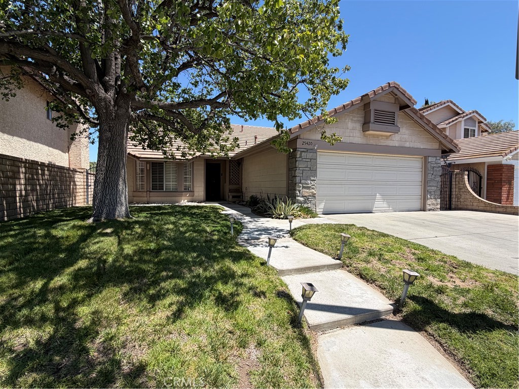 25420 Sheffield Ln Property Photo 2