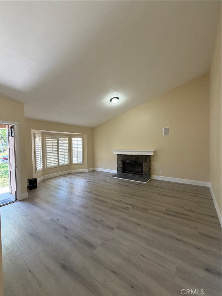 25420 Sheffield Ln Property Photo 4