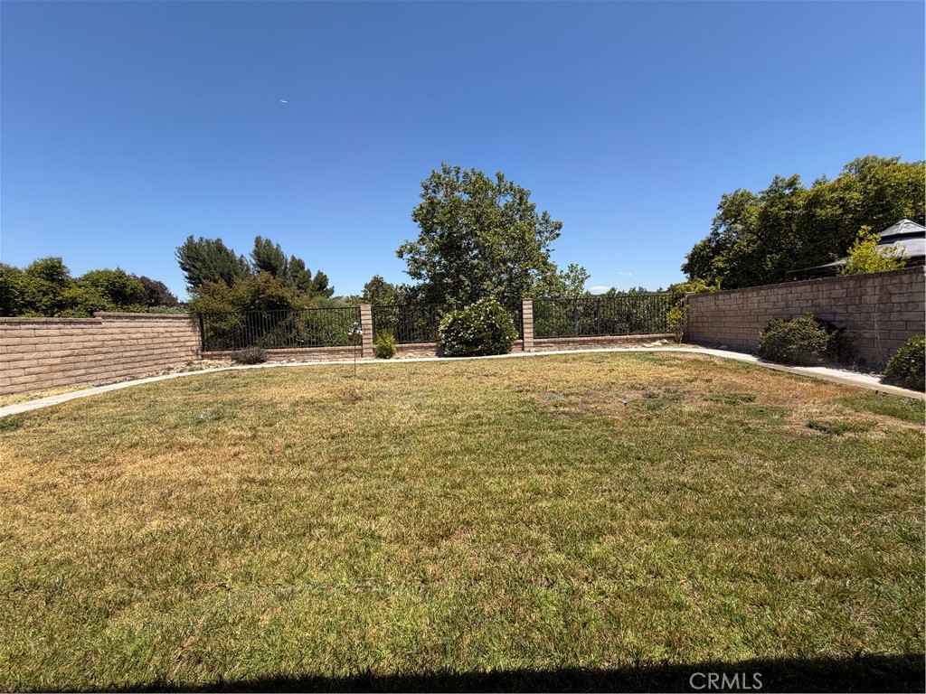 25420 Sheffield Ln Property Photo 24