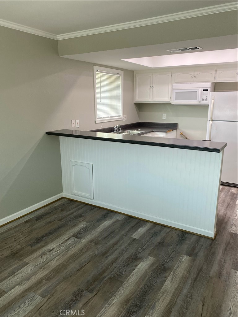5746 Tilton Property Photo 31