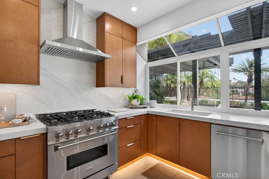 24 Corsica Property Photo 15