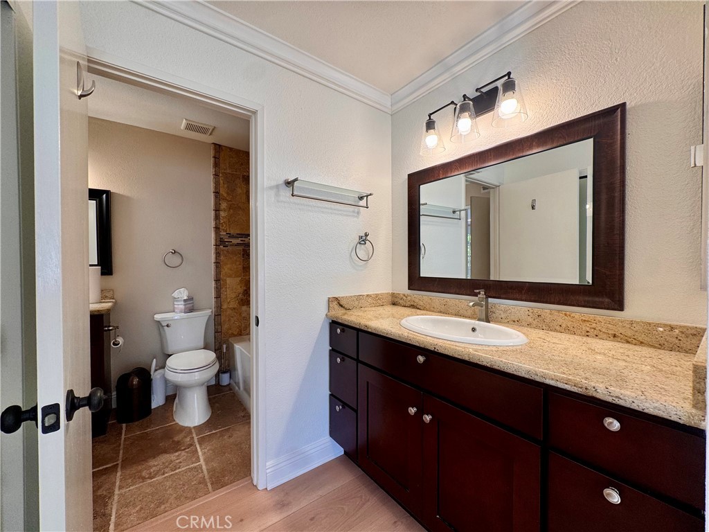 49 Clover Property Photo 5