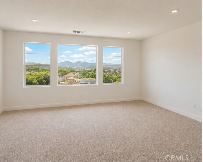 1660 Amanda Glen Property Photo 5