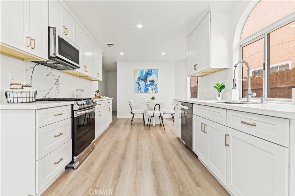 12530 Montrose Street Property Photo 8