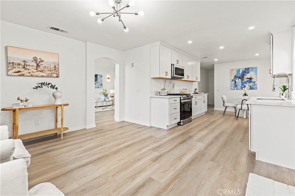 12530 Montrose Street Property Photo 9