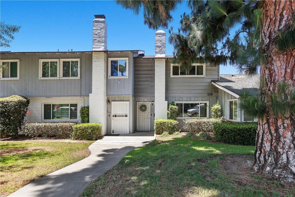 1227 Cameo Lane Property Photo 3