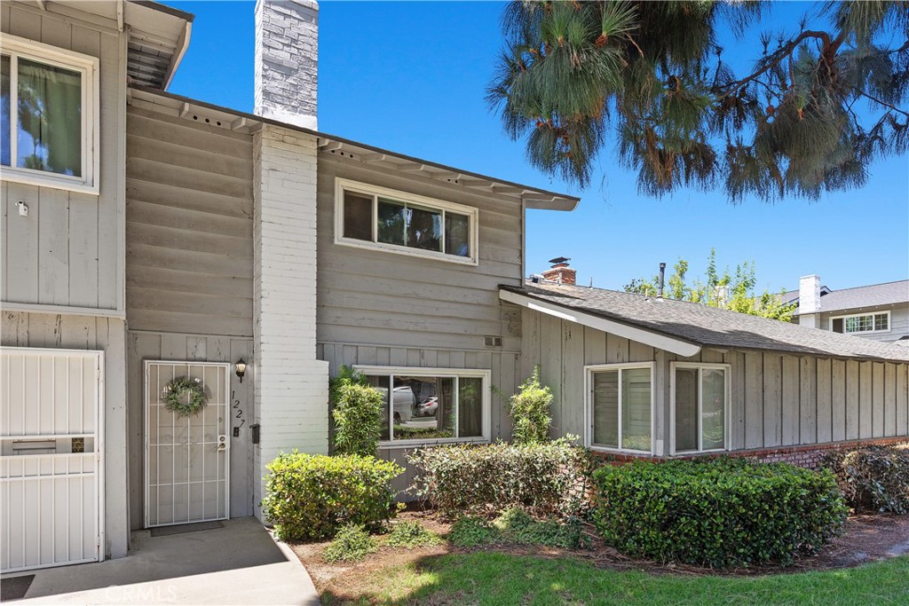 1227 Cameo Lane Property Photo 4
