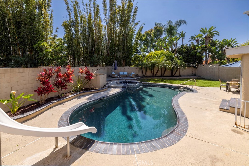 17291 Forbes Property Photo 2
