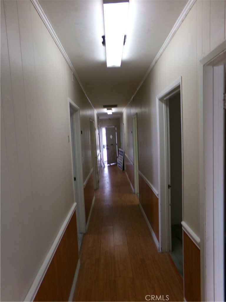 1521 N Broadway Property Photo 4