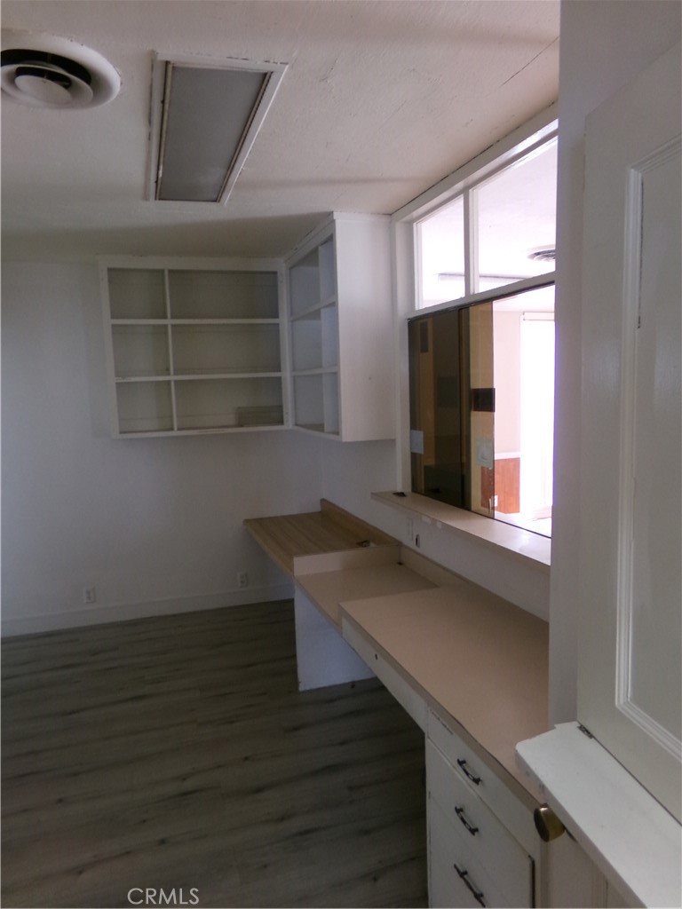 1521 N Broadway Property Photo 5