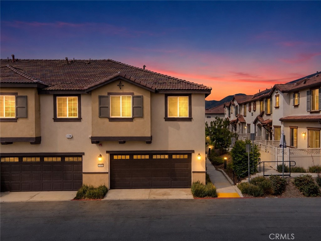 24131 Tuscany 1306 Property Photo 2