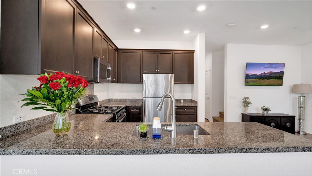 24131 Tuscany 1306 Property Photo 12