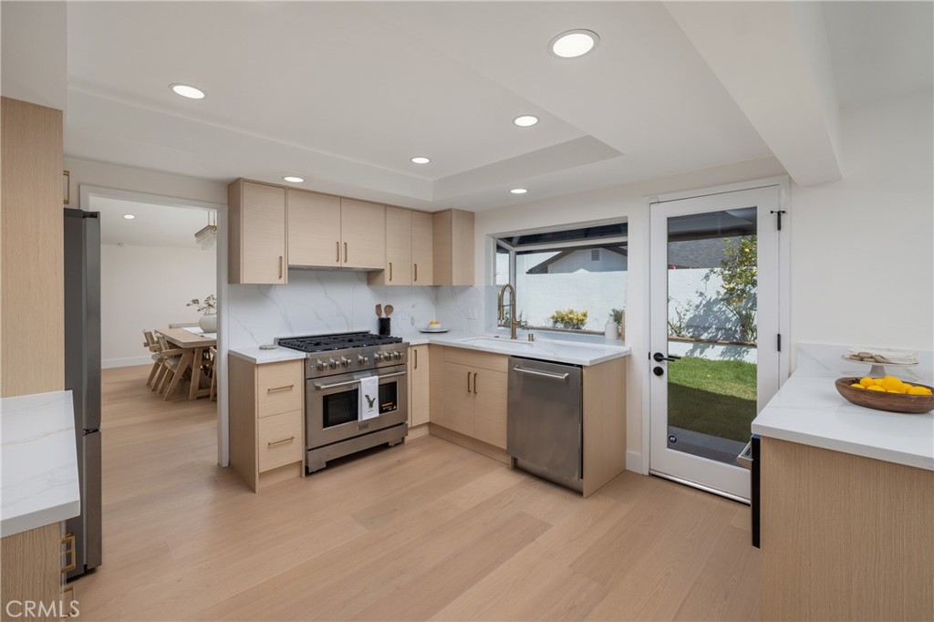 3834 Mistral Property Photo 10