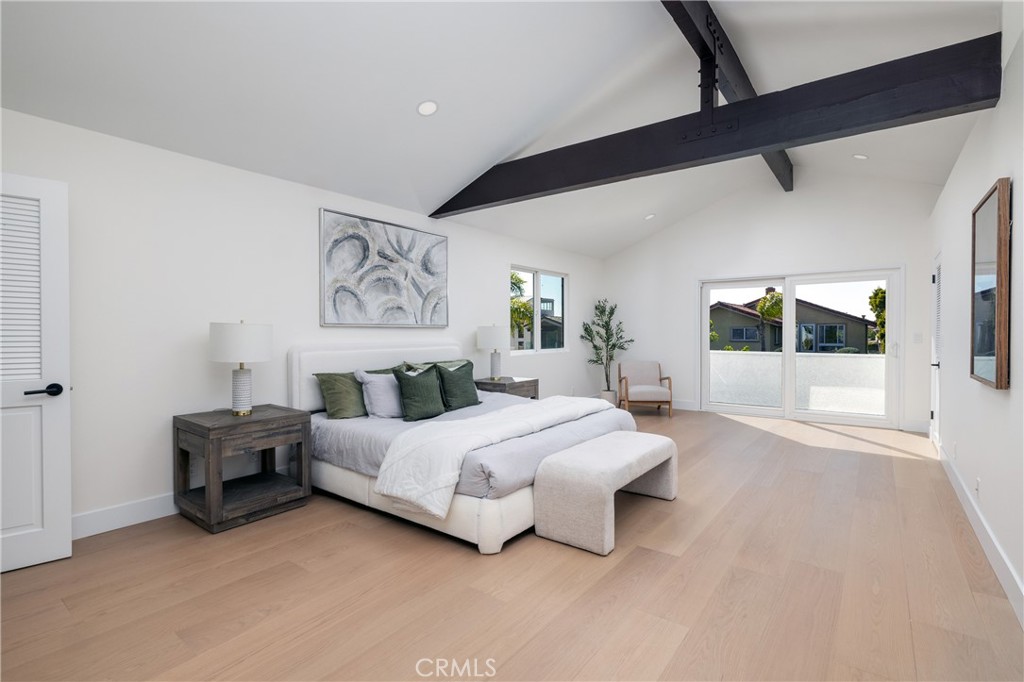 3834 Mistral Property Photo 11