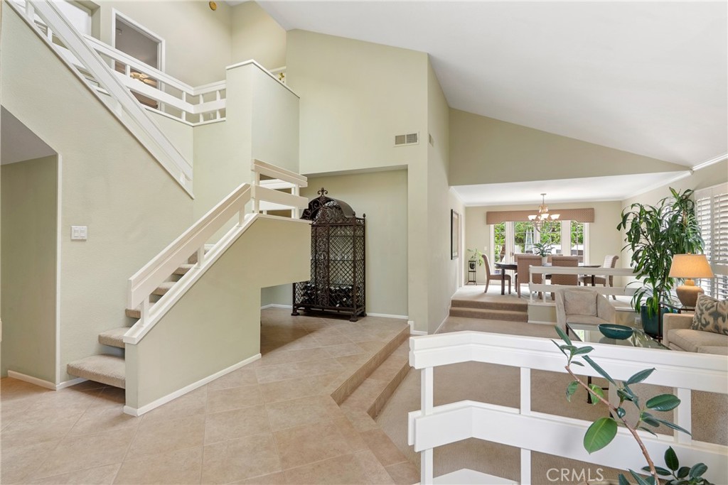 66 Emerald Property Photo 4