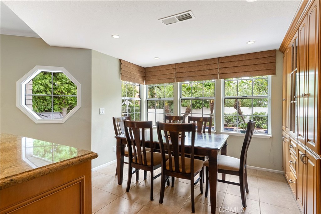 66 Emerald Property Photo 9