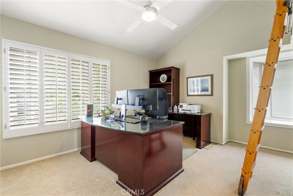 66 Emerald Property Photo 17