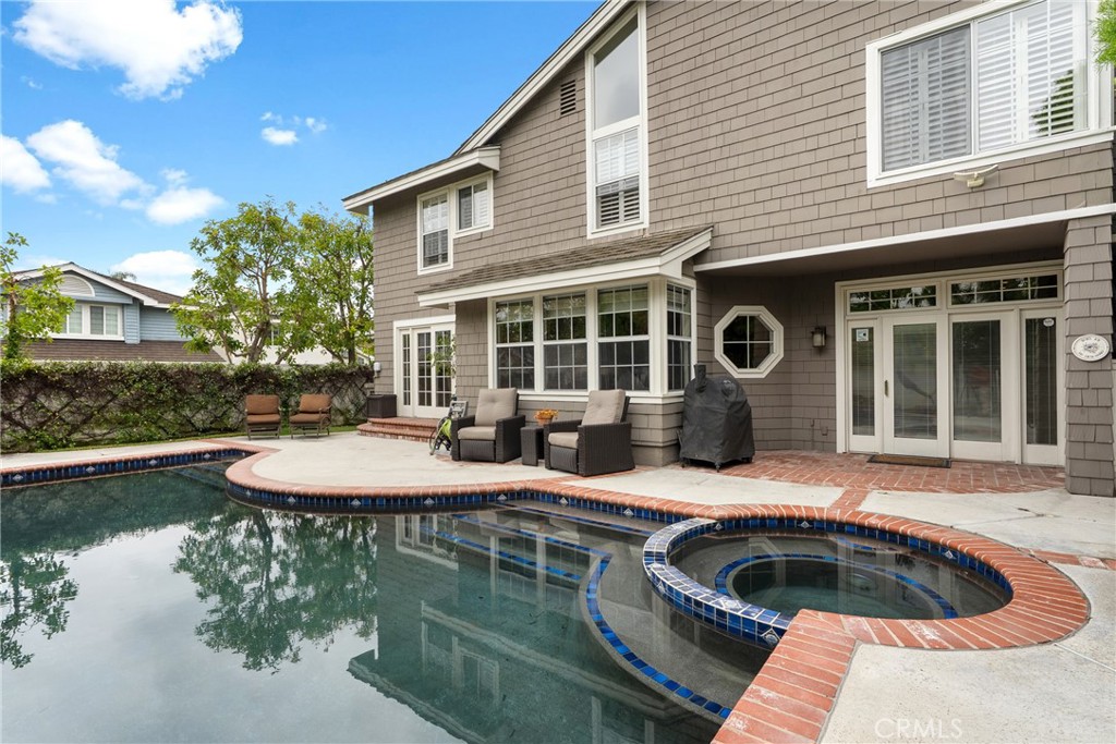 66 Emerald Property Photo 19