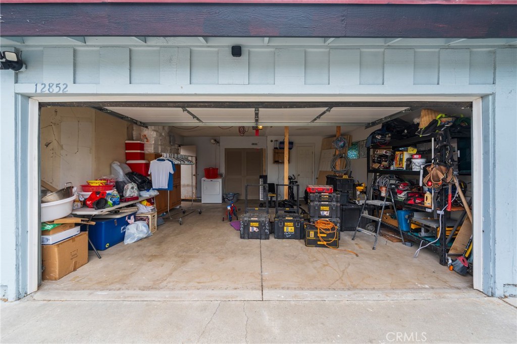 12852 Court Property Photo 14
