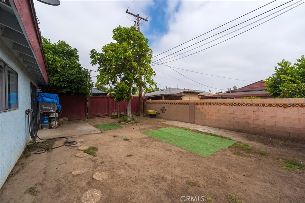 12852 Court Property Photo 16