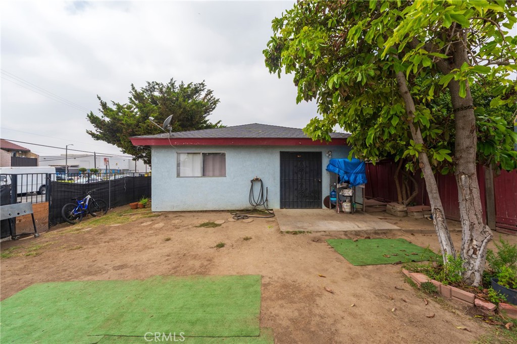 12852 Court Property Photo 17