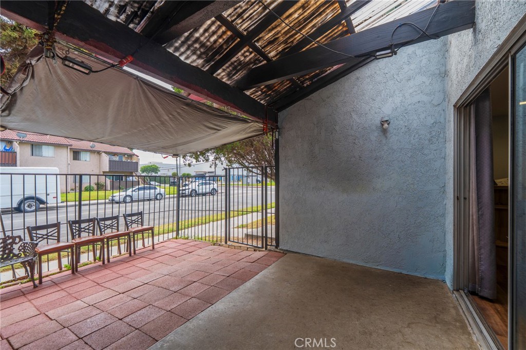 12852 Court Property Photo 21