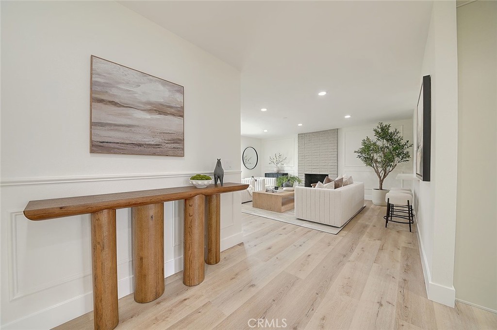 2113 S Forest Property Photo 3