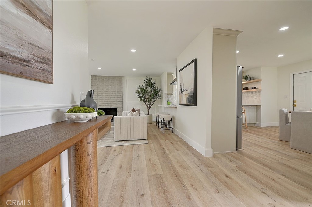 2113 S Forest Property Photo 4