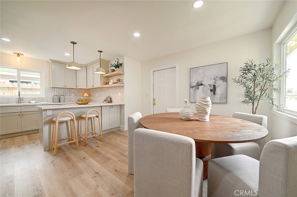 2113 S Forest Property Photo 18