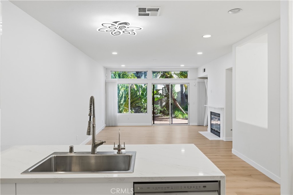 5517 Patricia Property Photo 7