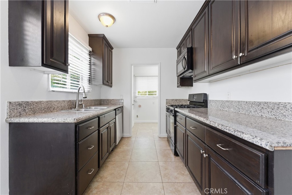 18153 Welby Way Property Photo 6