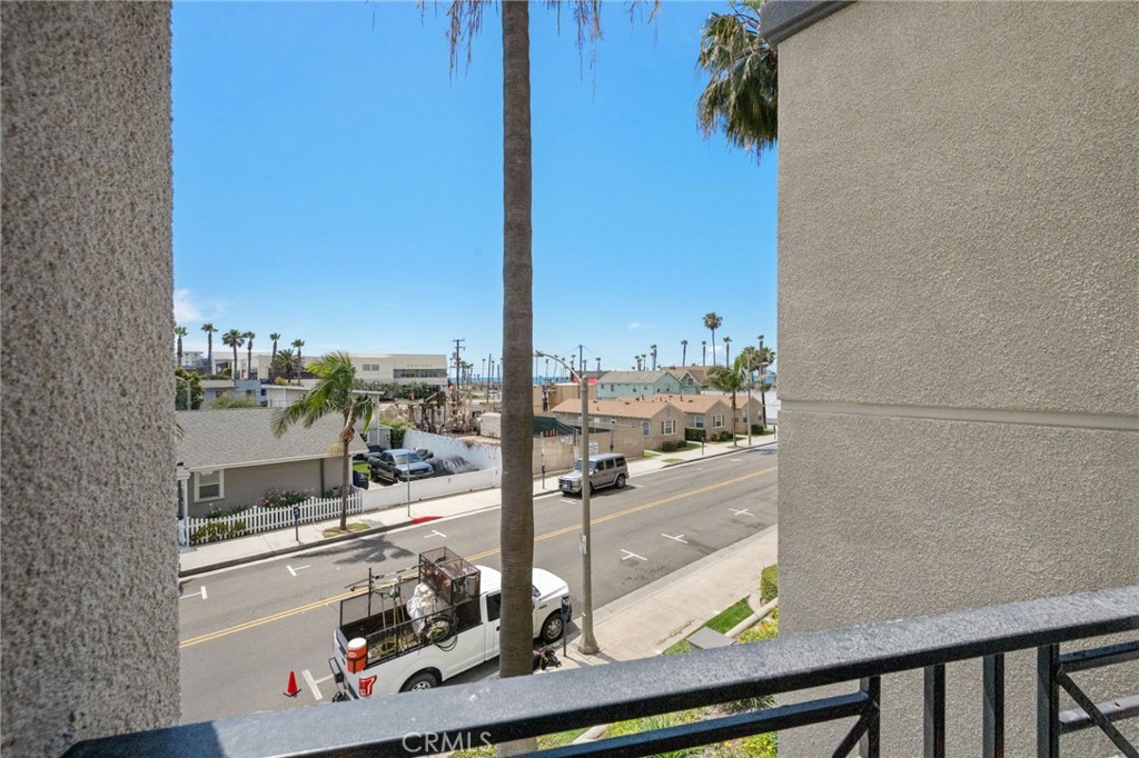 200 Pacific Coast M-9 Property Photo 24