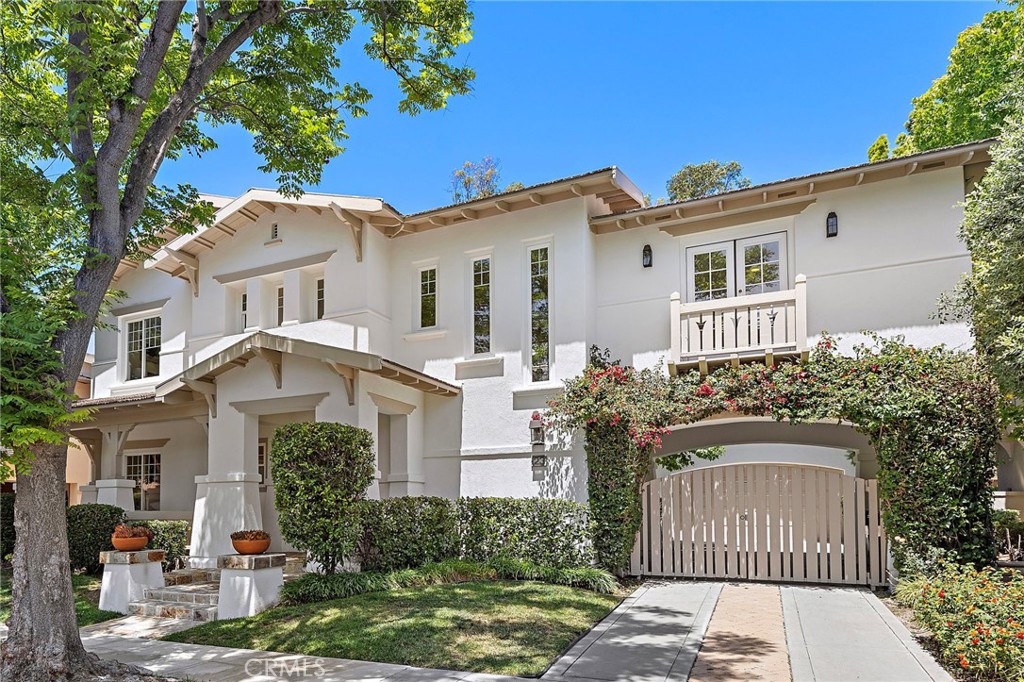 23 Mahogany Property Photo 3