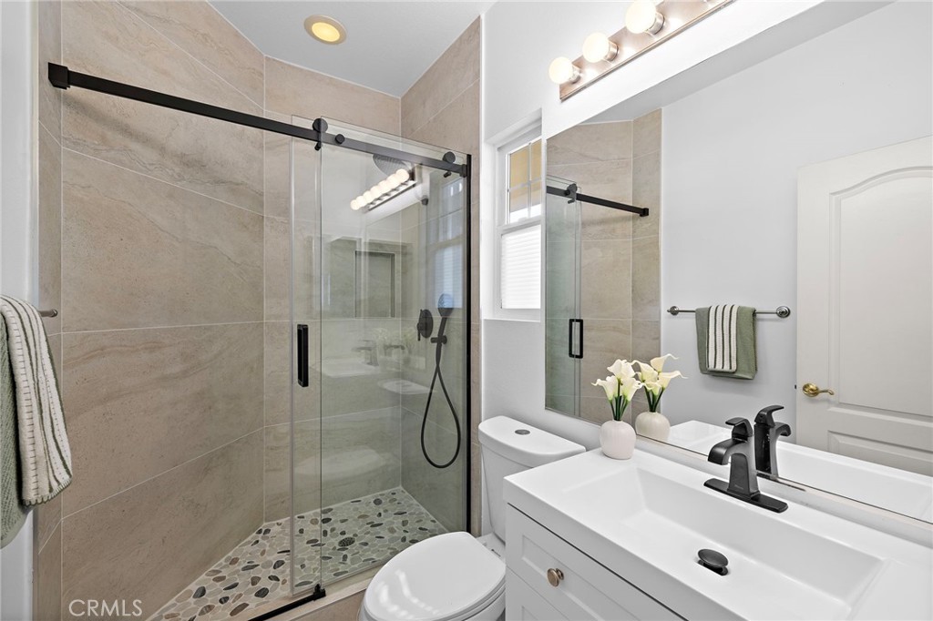 23 Mahogany Property Photo 18
