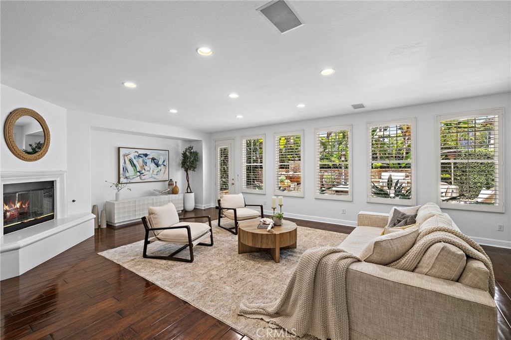 23 Mahogany Property Photo 26