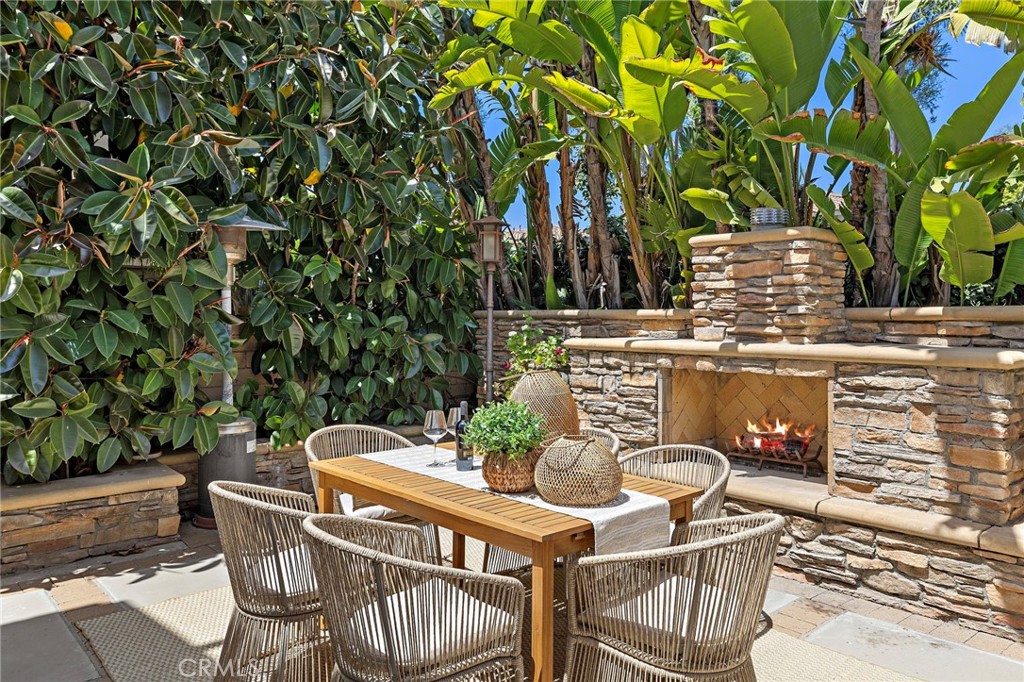 23 Mahogany Property Photo 33