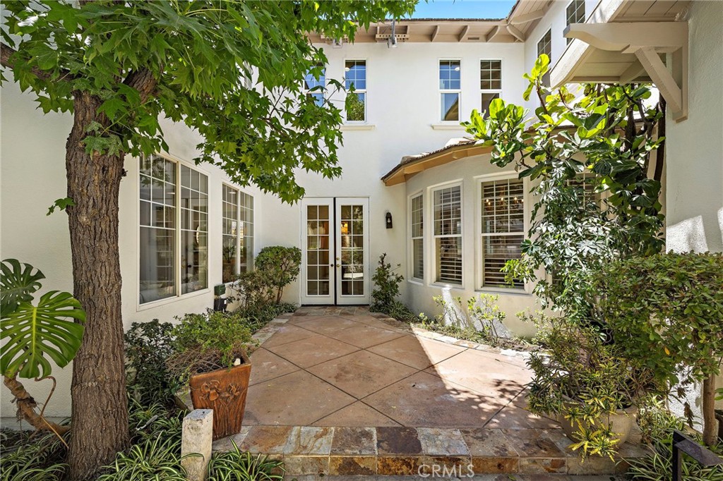 23 Mahogany Property Photo 52