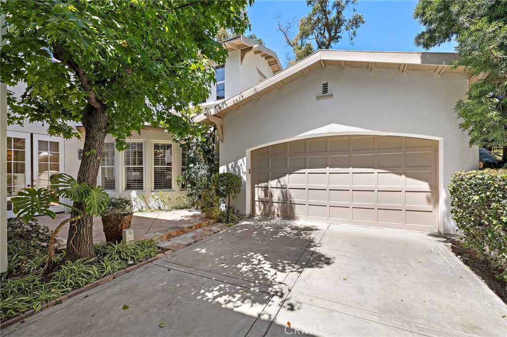 23 Mahogany Property Photo 53