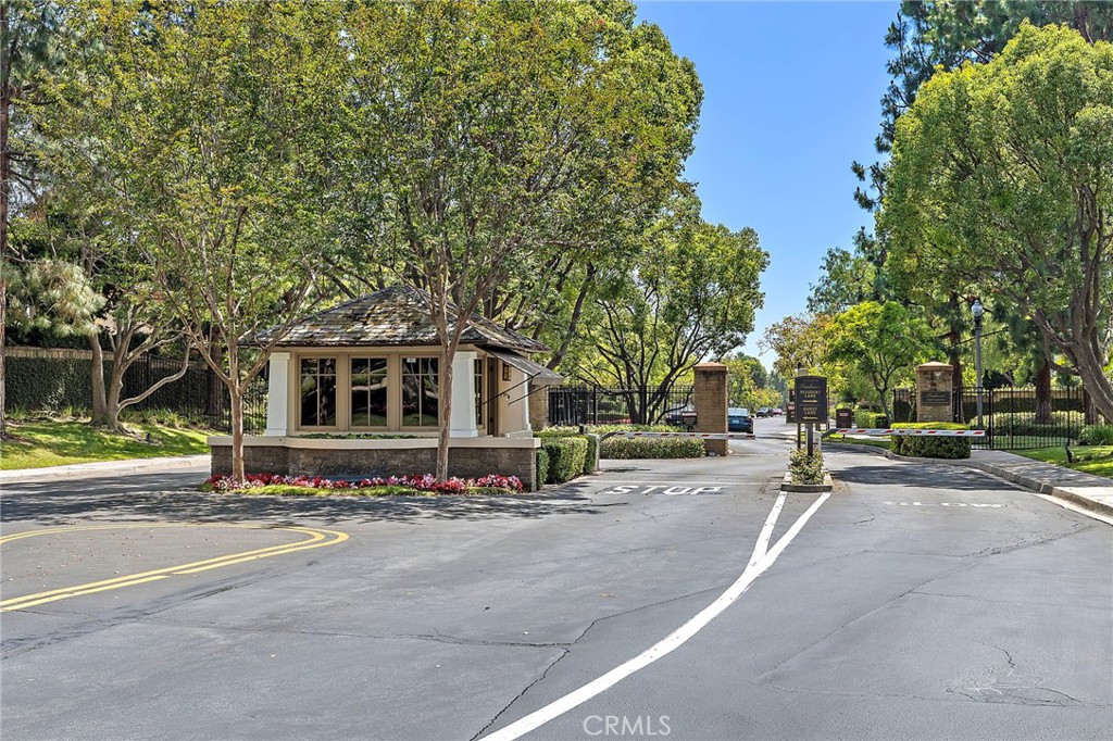 23 Mahogany Property Photo 59