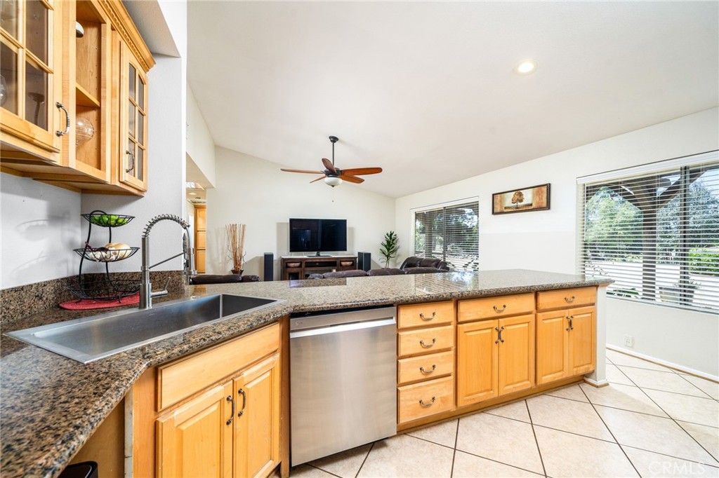 16639 Fox Glen Property Photo 12