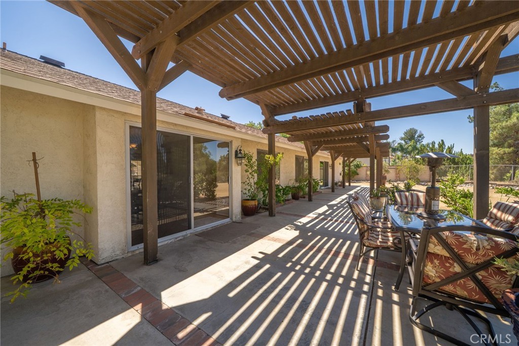 16639 Fox Glen Property Photo 25