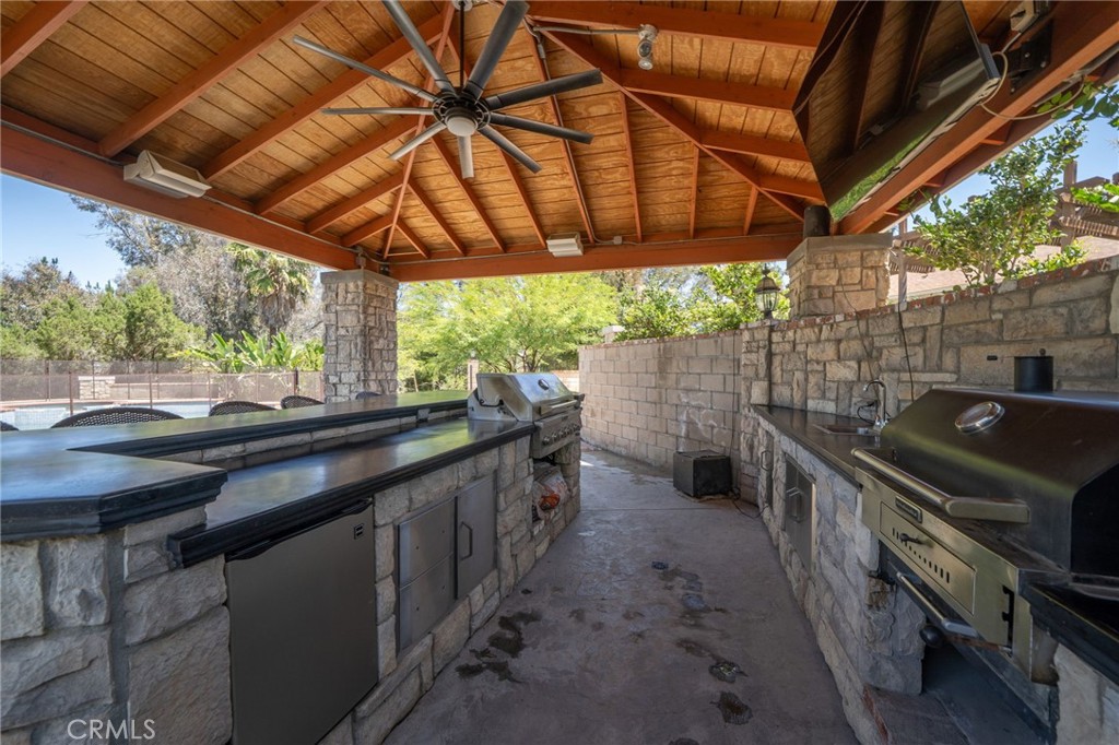 16639 Fox Glen Property Photo 39