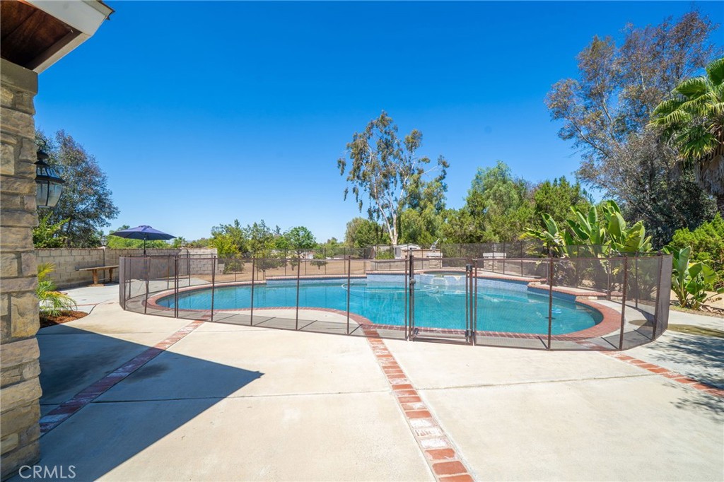 16639 Fox Glen Property Photo 40