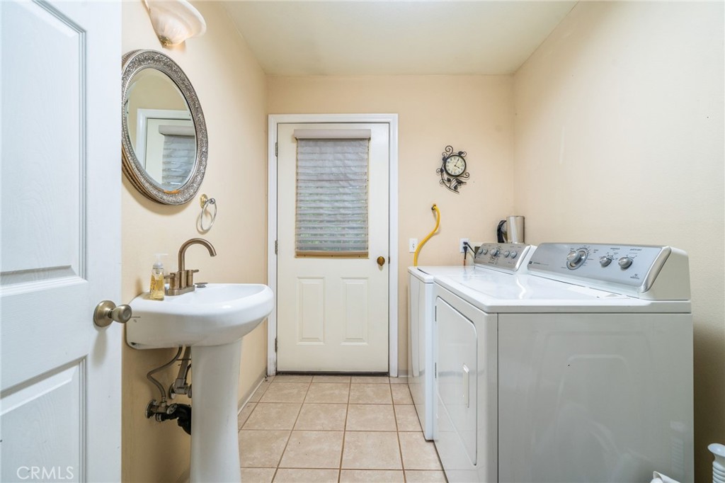 16639 Fox Glen Property Photo 60